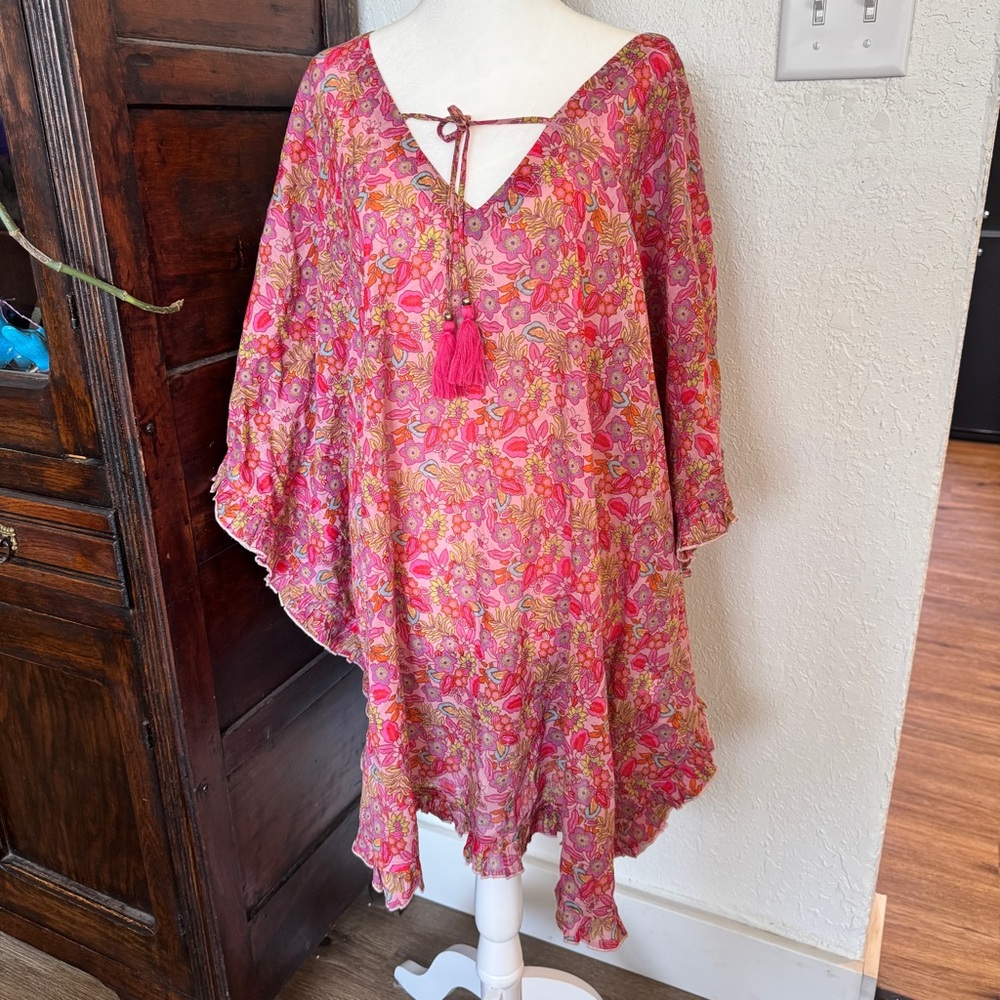 NATURAL LIFE Pink and Red Floral Swim Cover L/XL